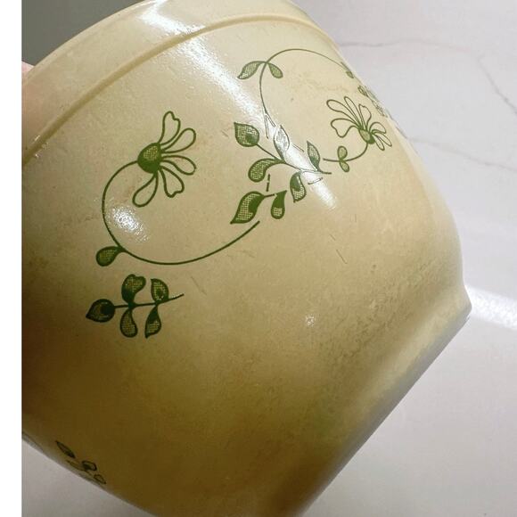 Vintage Pyrex Shenandoah Mixing Bowl Set Yellow Green Floral Vine Design 1980’s - Picture 11 of 11